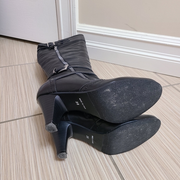 Womens leather boots - Picture 2 of 10